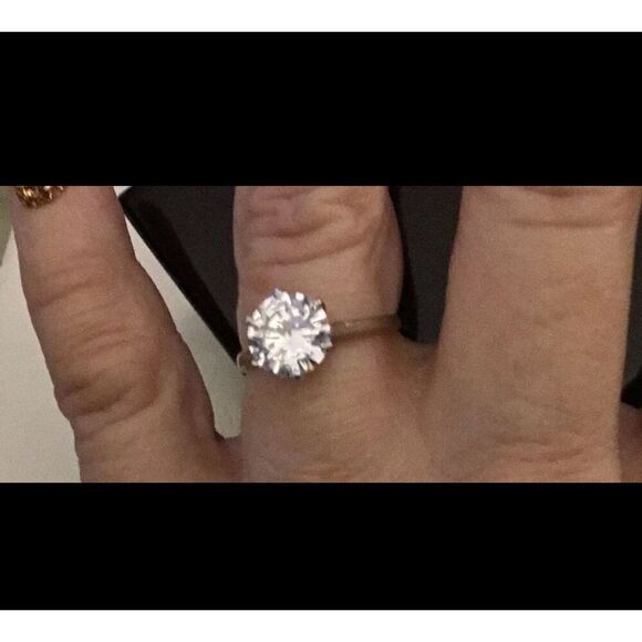 2 Ct. Round Solitaire Engagement Ring Sz 8 - Picture 2 of 5